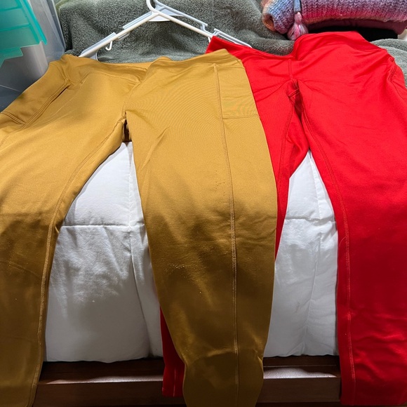 Lot of 2 Spyder Active Leggings — Gold & Red - Picture 4 of 4
